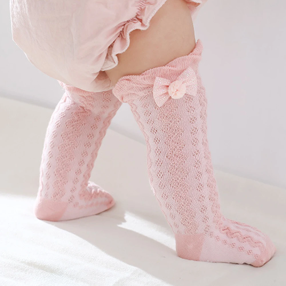 Balleenshiny 3Pairs Бебешки чорапи Момчета момичета Бебе карикатура коляното високо рибарска мрежа чорапи бебе памук кухи чорапи новородено аксесоари