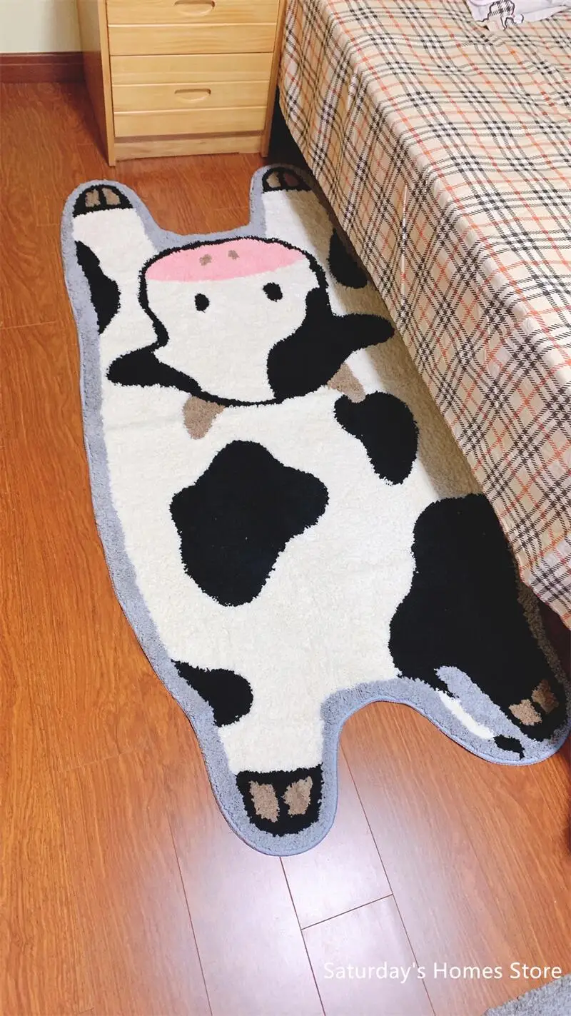 карикатура крава тъфтинг килим мек плюшен килим забавно дълго нощно легло етаж одеяло подложка странна форма нехлъзгаща абсорбираща подложка за крака